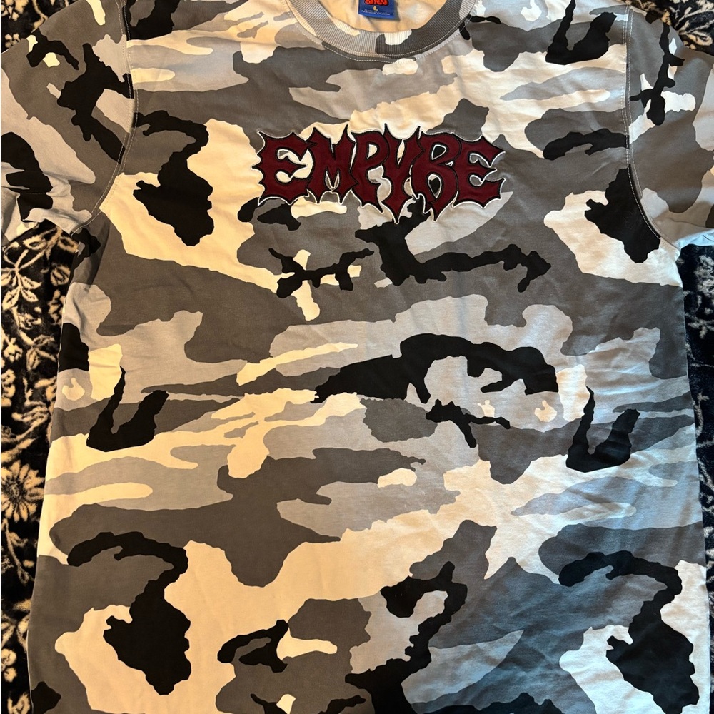 Empyre Blackwoods Men's Camouflage T-Shirt - Black, Red, Gray, and White